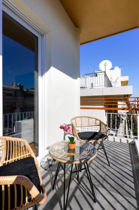 Blue Delta Apartment Palaio Faliro Athen Eksteriør billede