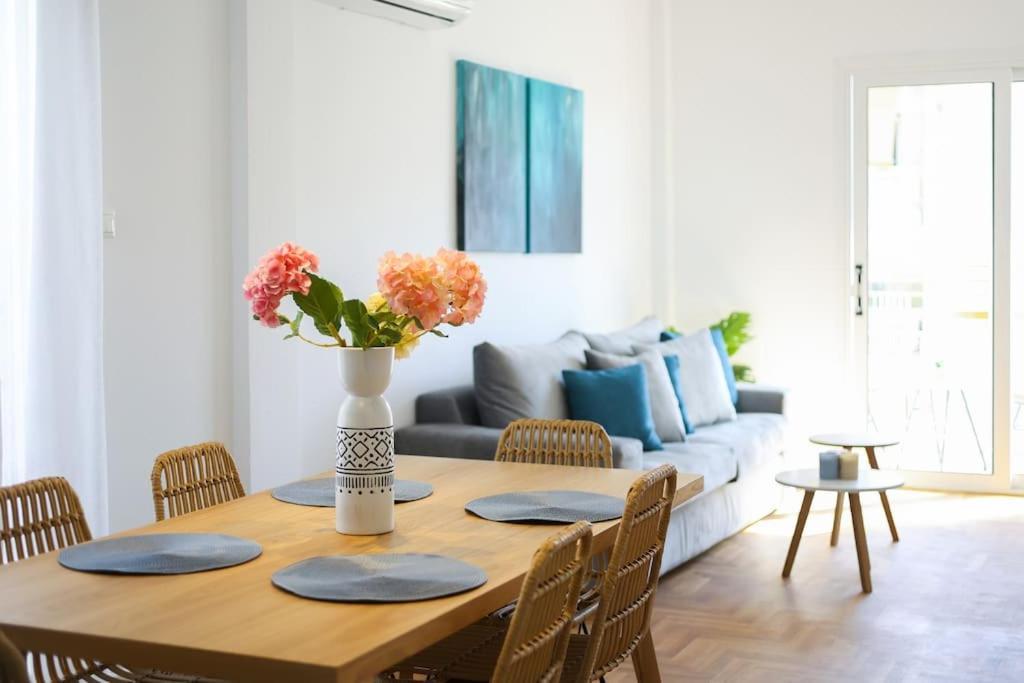 Blue Delta Apartment Palaio Faliro Athen Eksteriør billede