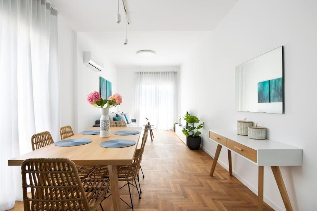 Blue Delta Apartment Palaio Faliro Athen Eksteriør billede