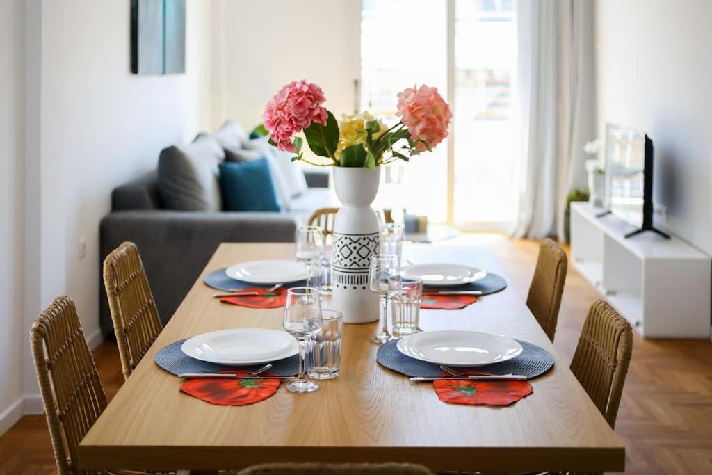 Blue Delta Apartment Palaio Faliro Athen Eksteriør billede